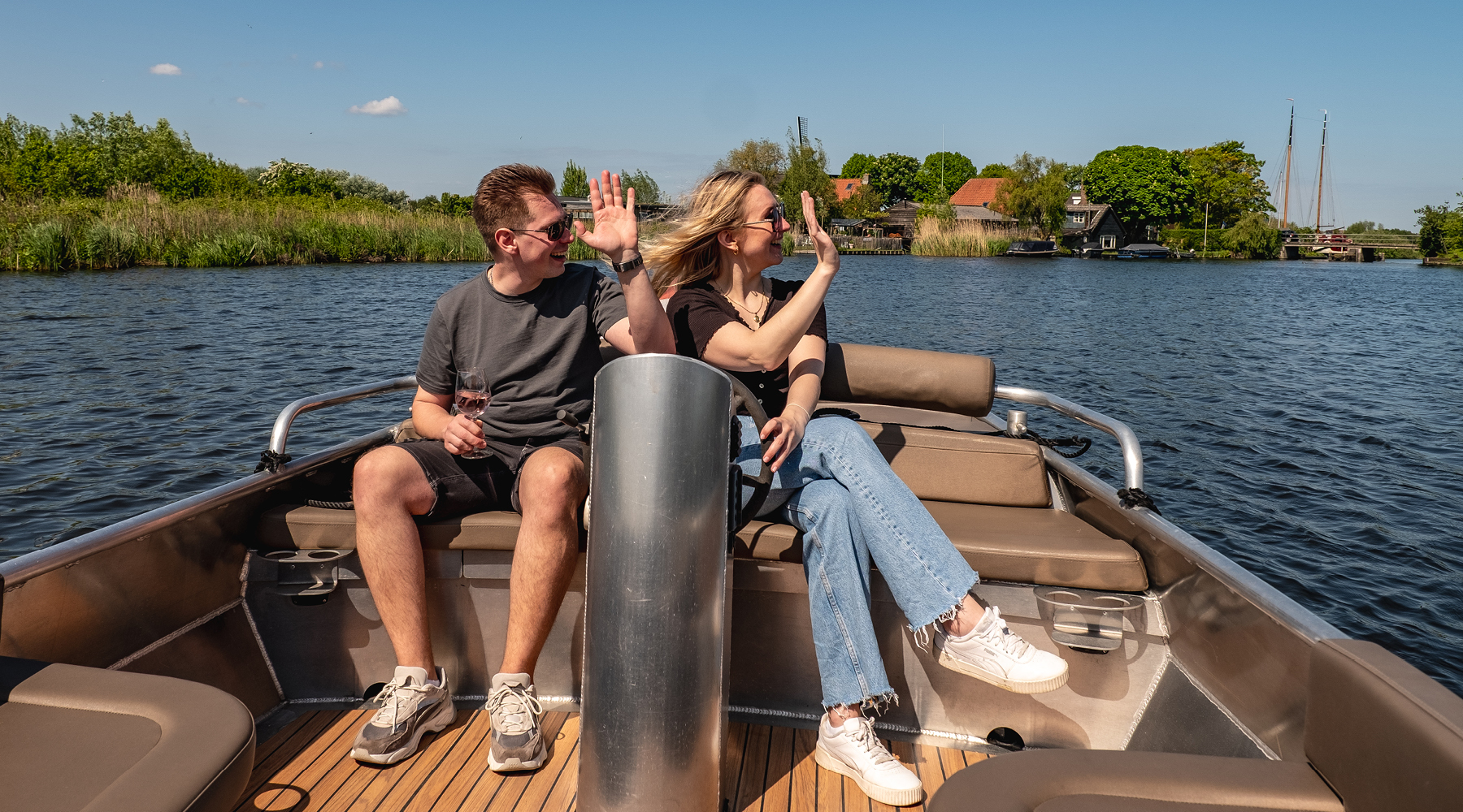 Een ontspannen dag op het water<br /> begint Bij Van Assema!